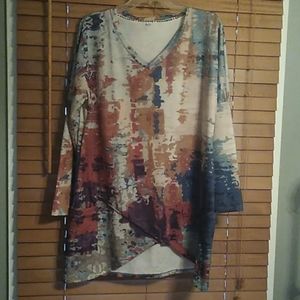 Ladies multicolor top Great with leggings or jeans